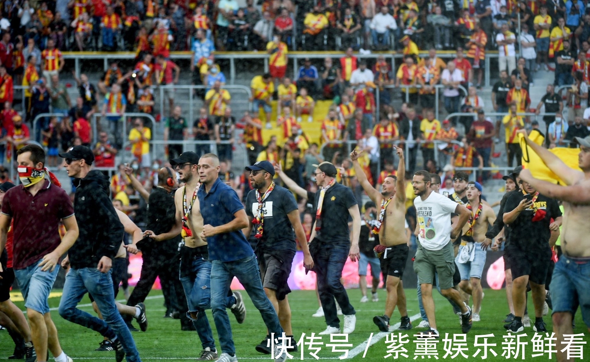 洛对他